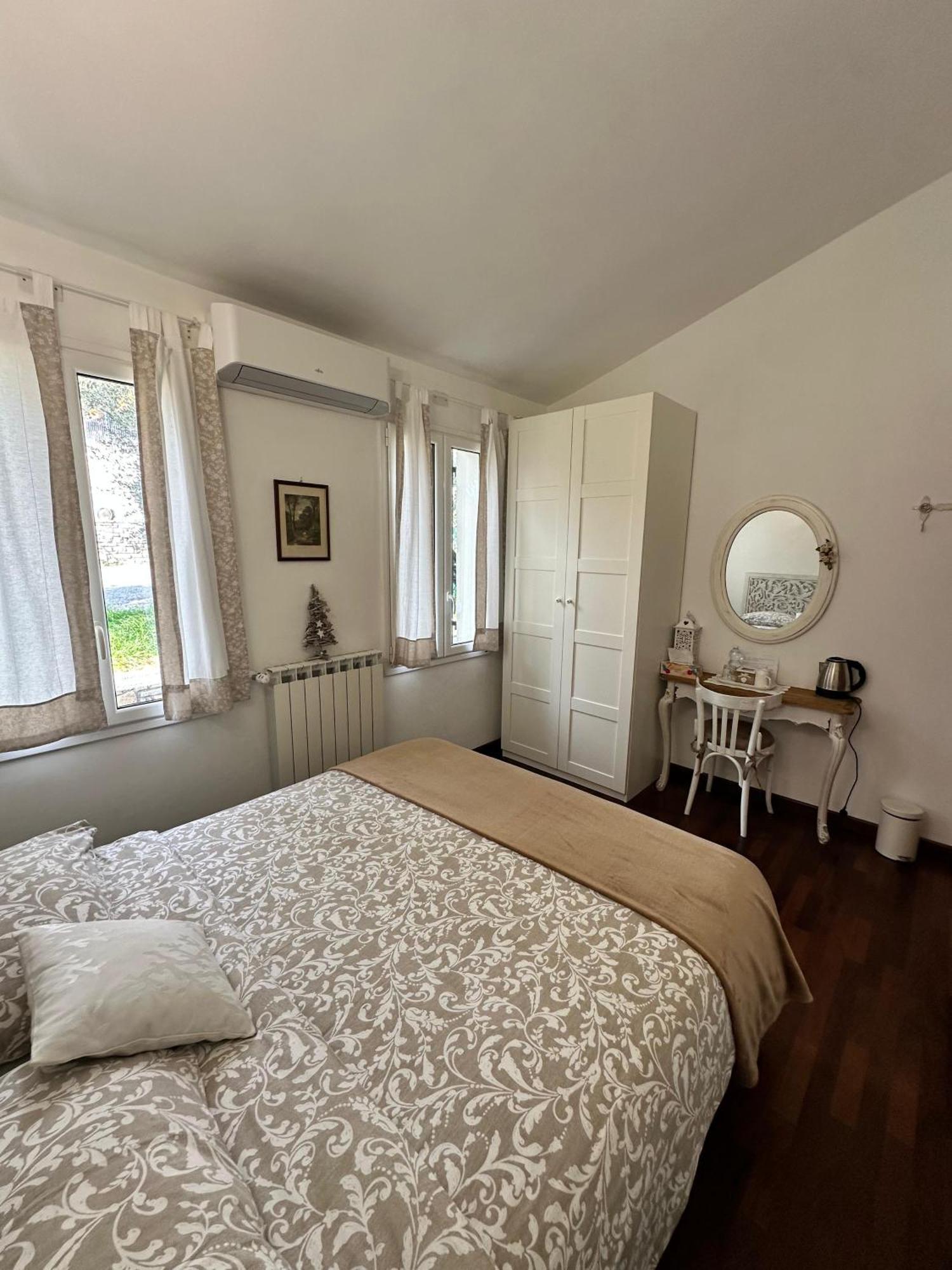 B&B Villa Isabella 因佩里亚 外观 照片